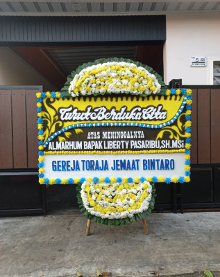 Papan Bunga Duka di Pagesangan